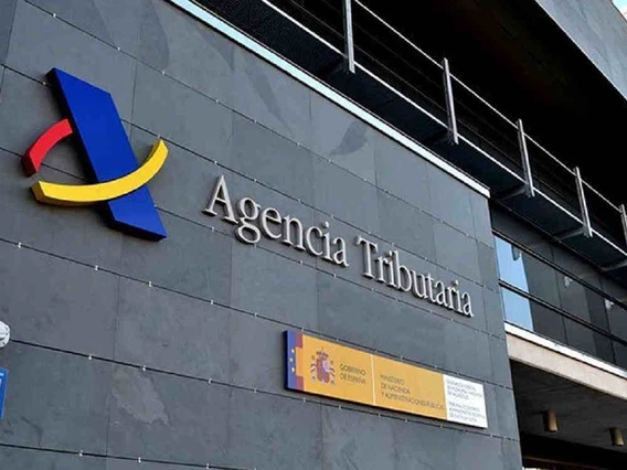 La Agencia Tributaria dará atención presencial preferente a los mayores
